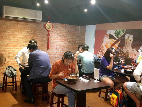 溪尾街美食-鼎街鴨香飯三重溪尾店，三重鴨肉飯，鴨香飯、韭菜鴨腸、炒鴨血，三重好吃鴨肉飯，好吃不貴可外送鴨肉飯