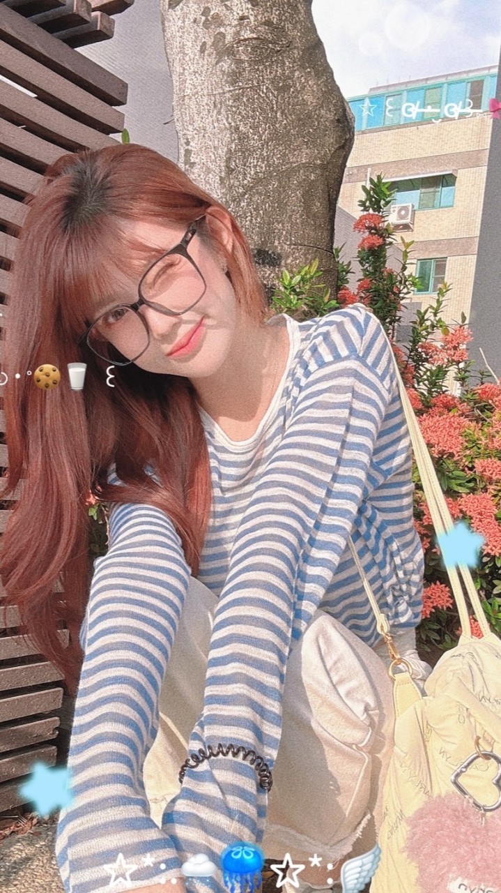 小涵隨便賣啦ᯅ̈.ᐟ