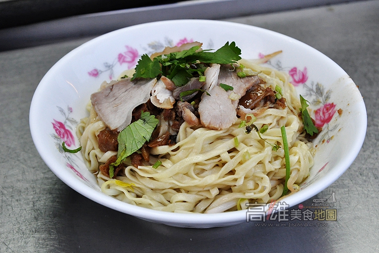 (高雄美食地圖專題)高雄南華商圈(新興市場)外帶美食一條街，必吃小吃這17家！