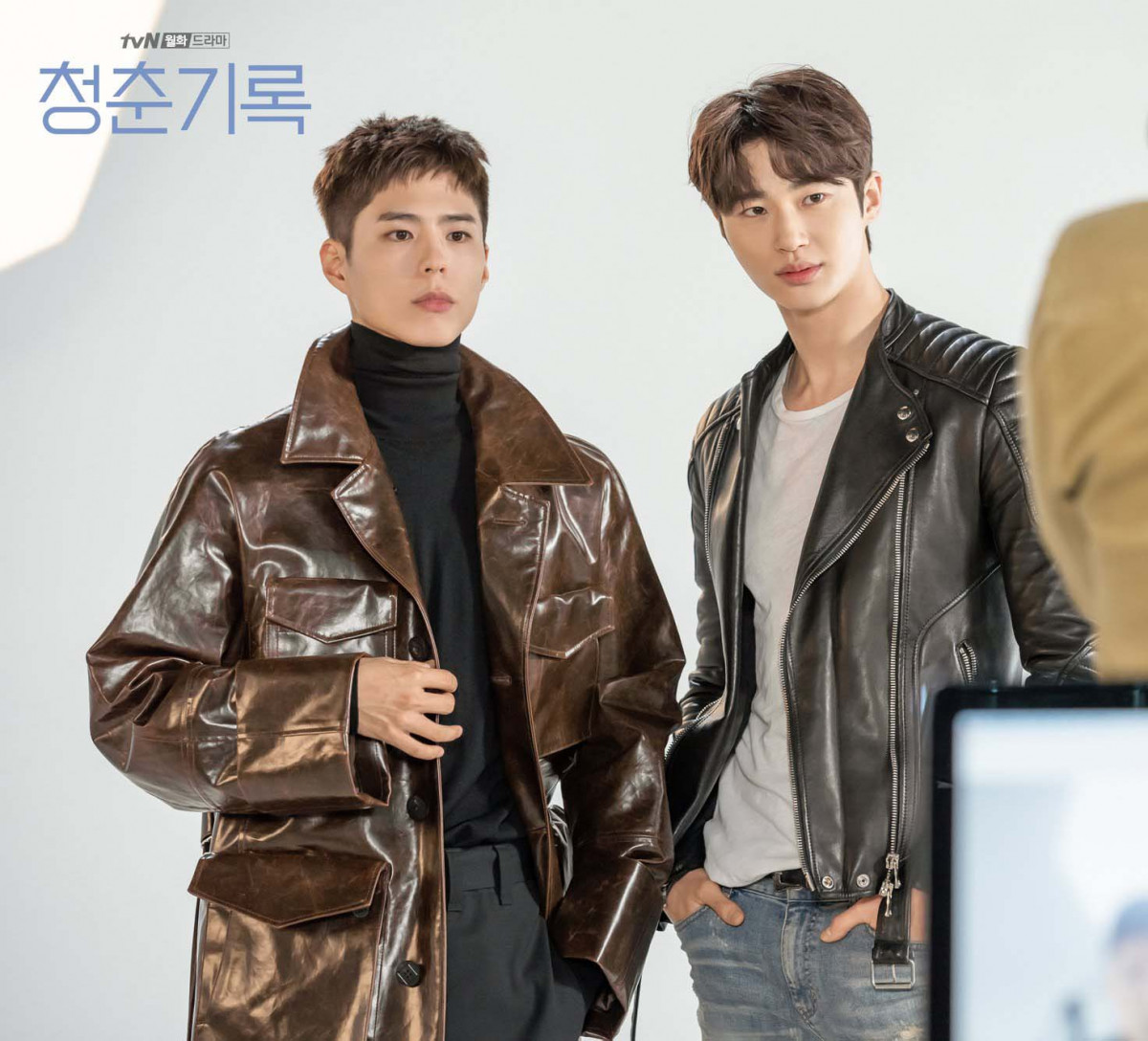 Netflix《青春紀錄》看點4：養眼帥哥CP！朴寶劍&邊佑錫粉紅Bromance