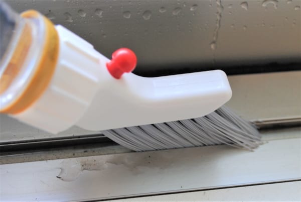 寶特瓶清潔刷頭除去溝槽汙垢