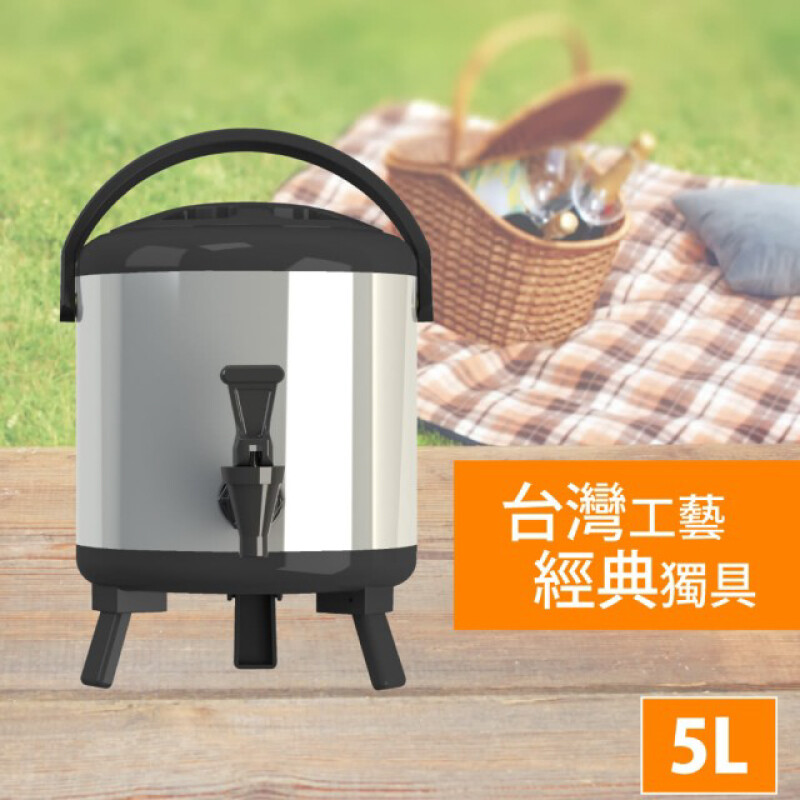 ***** 因大材積商品無法超取此商品僅供宅配寄出造成不便請見諒! ***** 商品特色 食品級304不鏽鋼內膽 二段式加大出水口取水方便 可折疊式腳架貼心設計 高效保溫保冷效果 高質感設計商用休閒戶