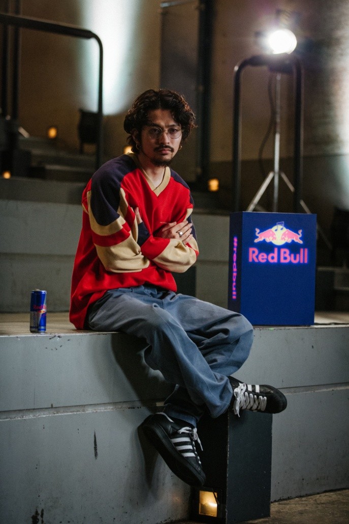 Red Bull × King Gnu スピーカー　レッドブル　常田大希 Red Bull × King Gnu スピーカー レッドブル 常田大希 - メルカリ