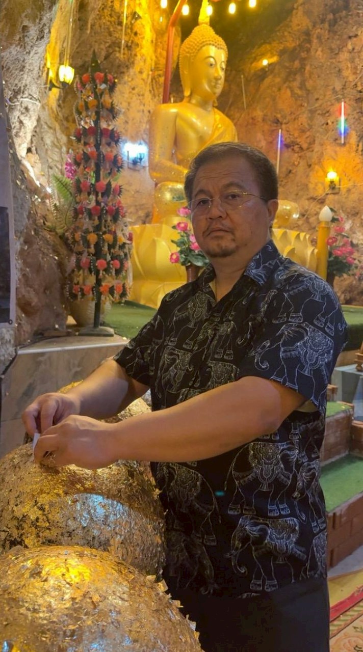 เฮียหมูสุดปัง