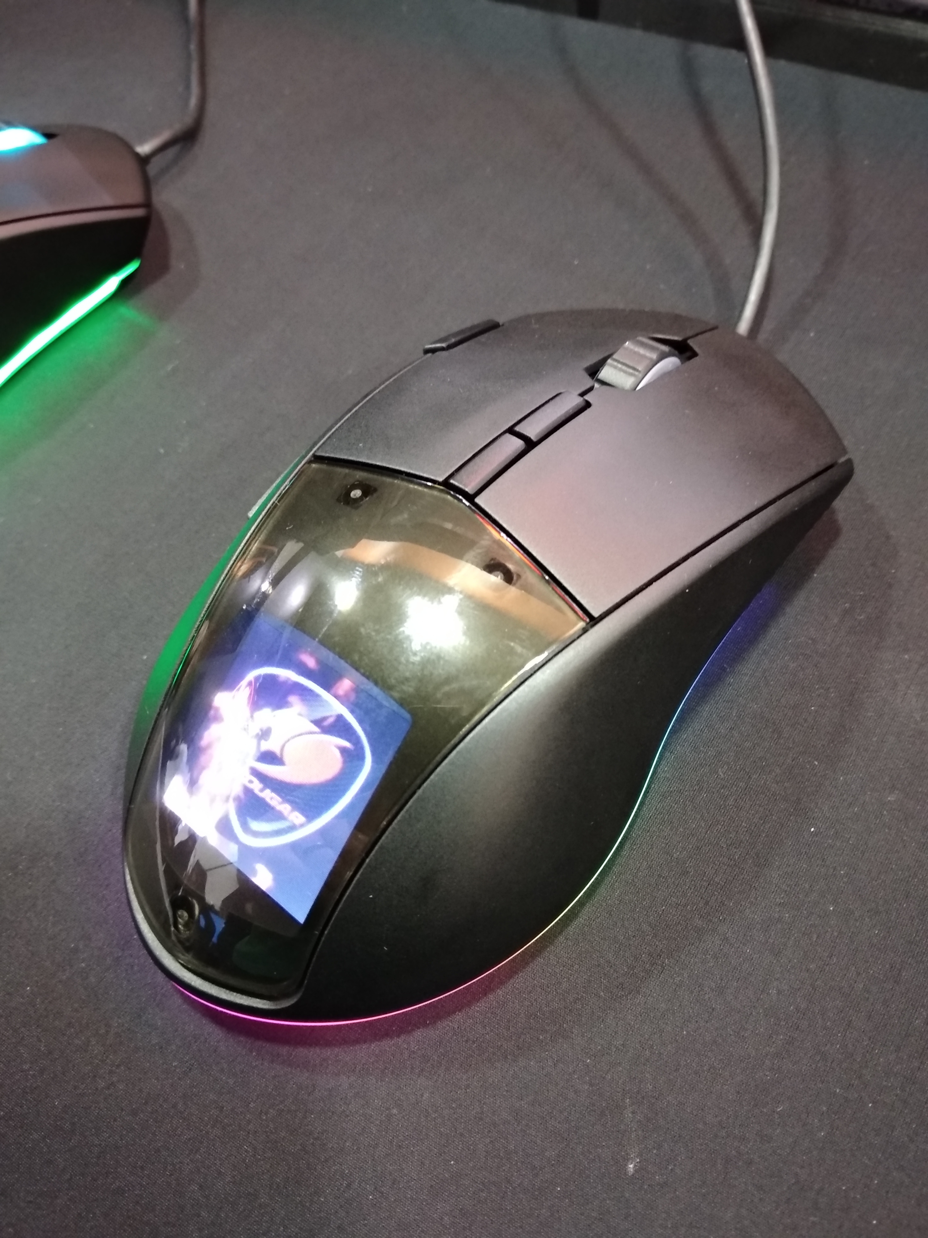 Computex 不能沒有 RGB！從鍵盤、機殼、主機板到風扇都要閃亮，一次看完展場中炫麗的「光害」產品