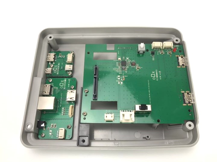 Roshambo懷舊主機外殼，外接式SSD神還原遊戲卡匣