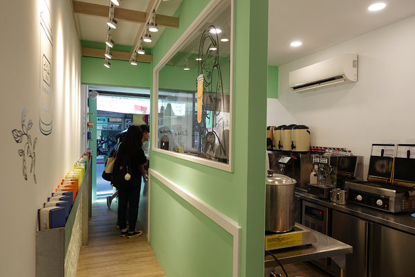 政大飲料推薦-禮采芙文山政大店，文山區健康手搖飲料，有台灣茶葉現泡茶、果茶、塔拉朵冰淇淋、輕食，文青風IG打卡飲料店