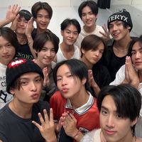 :¨౨ৎ  l love Bus 🚌♡ ♡