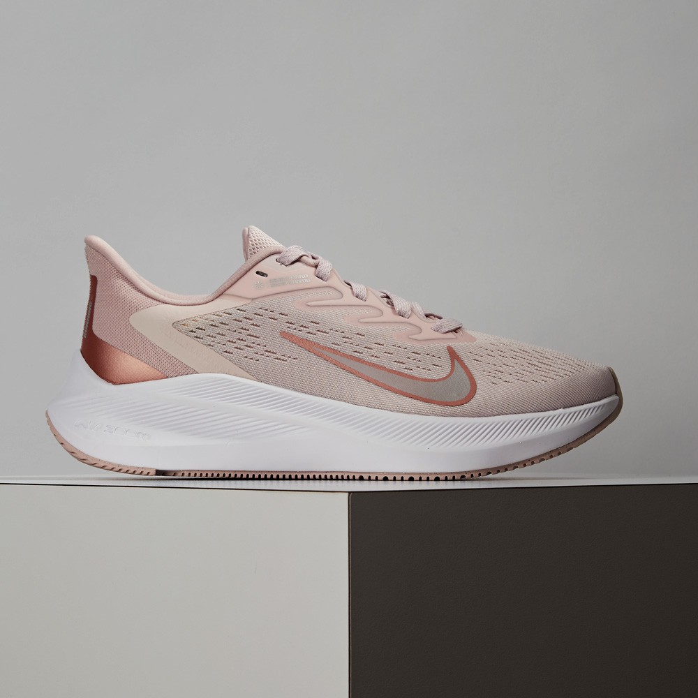 版型正常※ 核對公分數較為精準！※ 若不確定尺寸，建議評量腳長大拇趾到後腳跟的長度,預留一指到半指的空間,再依據版型調整挑選尺寸喔~【AquaFeb最大優質賣場】萬人粉絲見證❶ 自2013年創立。❷ 