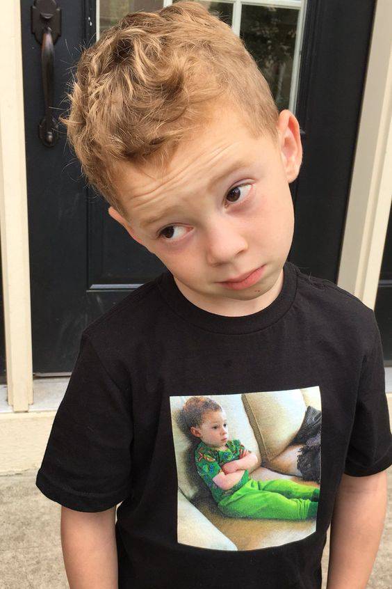 按此下載signal Sticker 一文連結假笑男孩 Bobby Hill4款搞笑sticker Madame Figaro Line Today