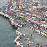 ถนนคนเดินบางแสน Walking Street Bangsaen