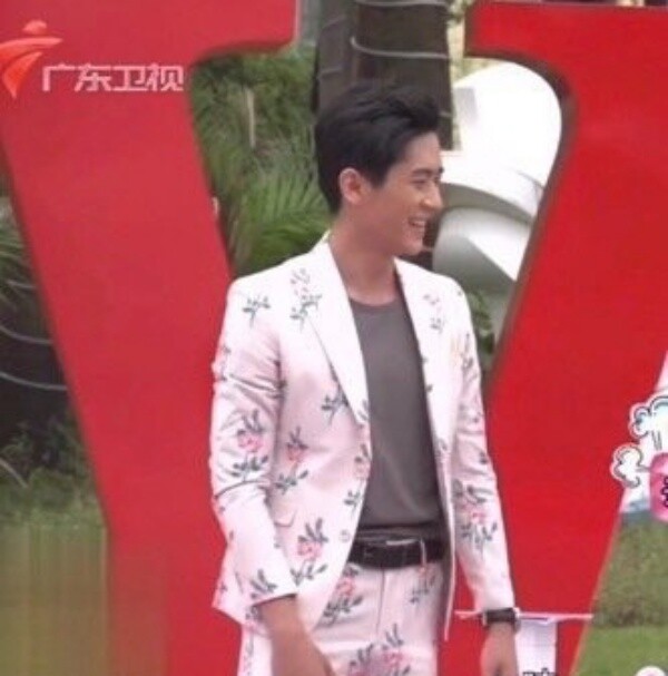 《雲之羽》演員舊照盤點！張凌赫整容瘦身，盧昱曉、陳都靈是真美，丞磊變化不大