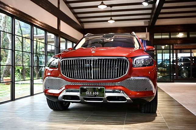 Mercedes Maybach Gls 600 4matic賓士超級休旅車999萬起 世界高級品 Line Today