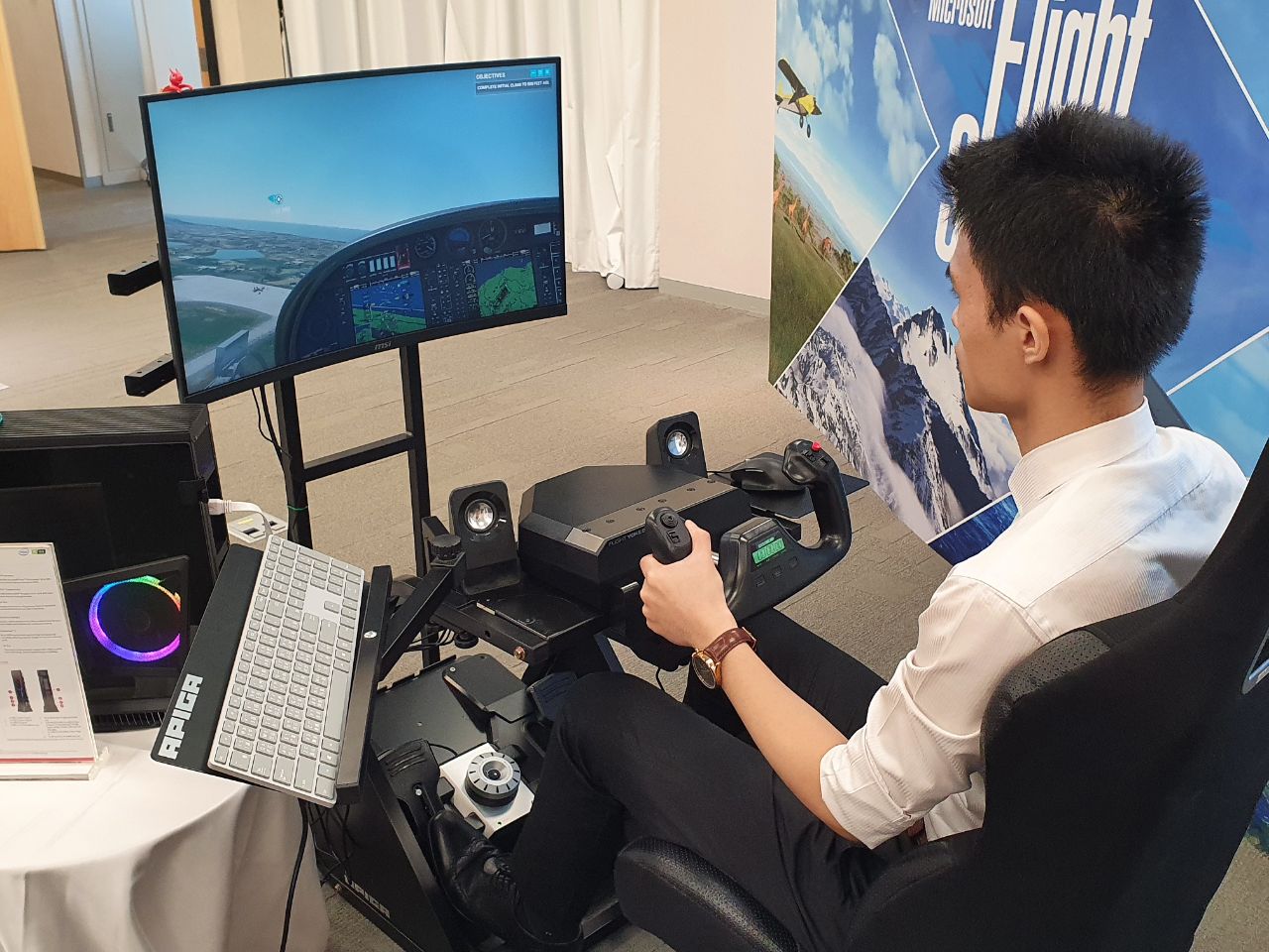 微軟《模擬飛行》正式上市，高度擬真成航空教學界重要里程碑