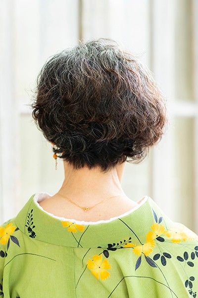 40代から70代まで グレイヘアスタイルカタログ