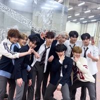 ZB1自印拼團