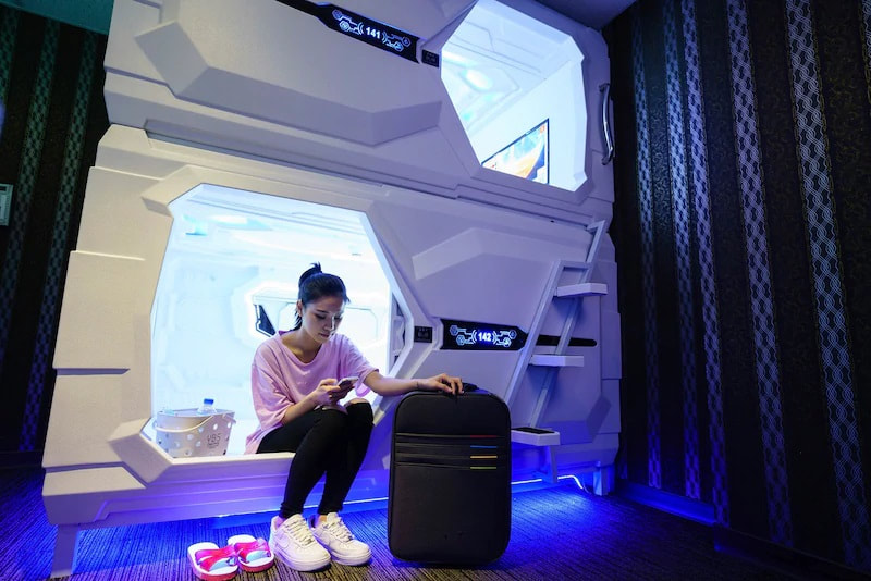 商空;膠囊;旅館;未來感;奇拓設計;素素
