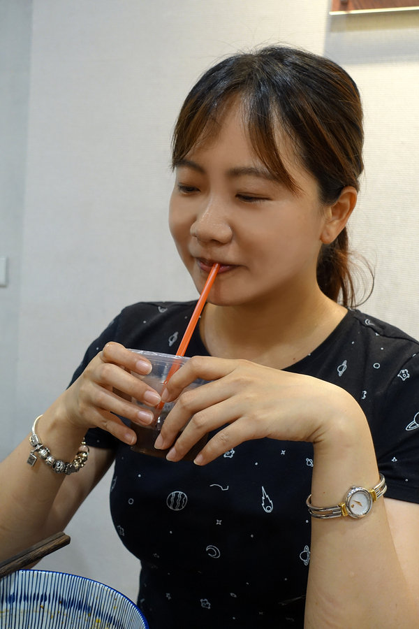 台灣郎正宗牛肉麵-松江南京站好吃牛肉麵，清燉/紅燒/蕃茄/咖哩牛肉麵、油潑抄手麵、手工水餃，中山區牛肉麵推薦(附台灣郎正宗牛肉麵菜單)