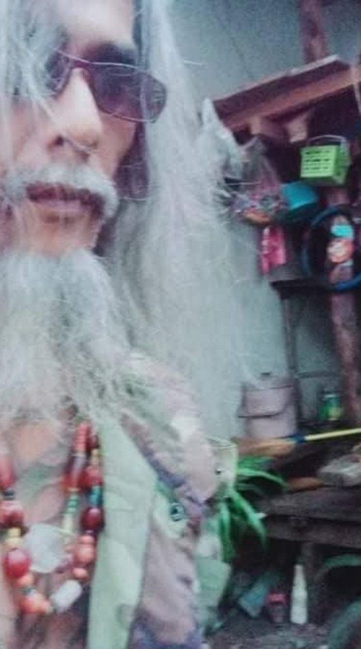 เสือร้อยชื่อ.