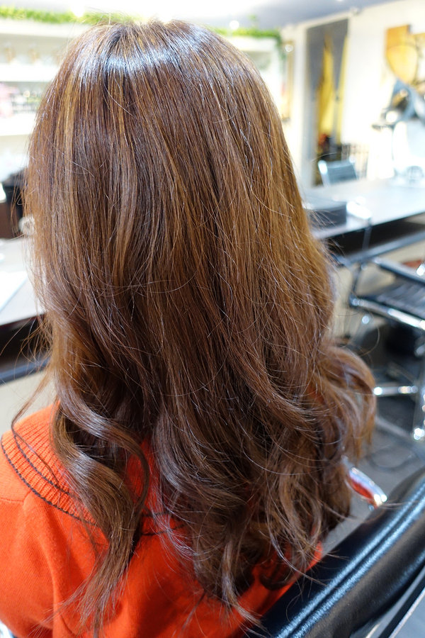 雙連站美髮-Starry髮廊，中山區專業剪染燙護髮，馬偕醫院附近髮廊，設計師ERIC，台北中山區歌薇染髮、歌薇護髮推薦，中山北路髮廊推薦 