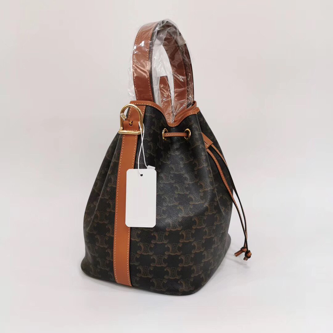 【Chiu189英歐代購】CELINE TRIOMPHE帆布 中號抽繩袋 水桶包