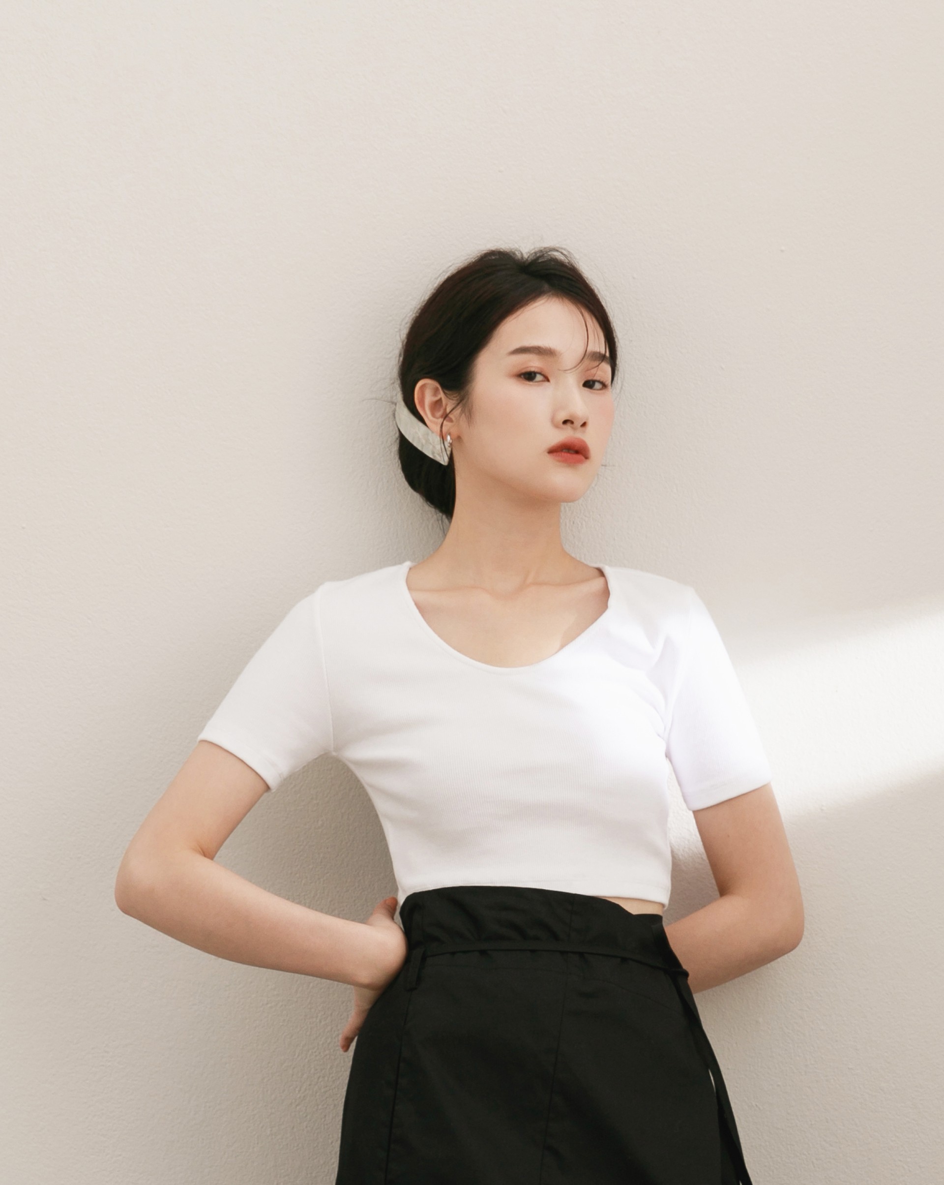 合身版型/表面微坑條紋路/彈性佳