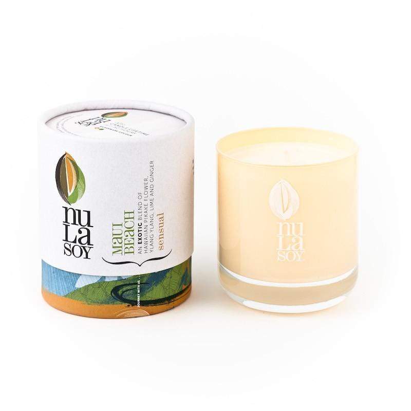 產品特色 英美多位時尚部落客評為目前世界上最頂級的香氛蠟燭 採用100%有機認證精油與北美純天然大豆蠟 使用德國巴伐利亞水晶玻璃容器 產品不含人工石蠟、人工色素、香料等 產品介紹 成分: 有機古典茉莉