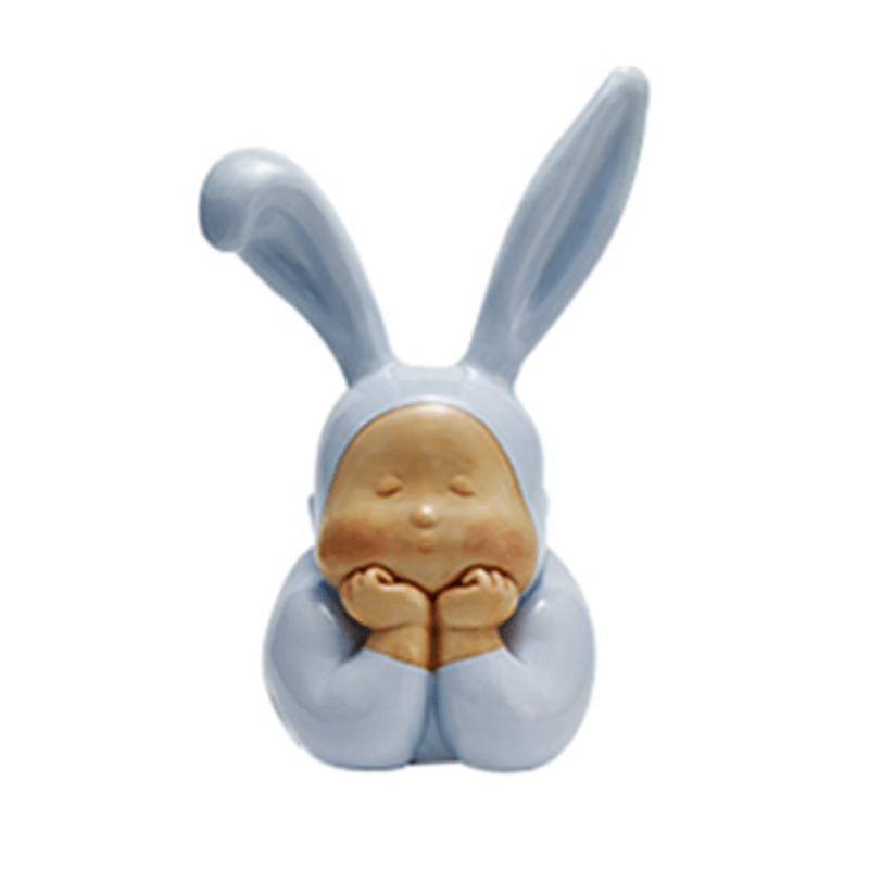 藝術的合作早已跨越了國界和不同的藝術領域，藝術家通過與商業的合作，為藝術、人文、社會發展創造了更多的可能性，也給大眾的文化生活注入了更多可供探尋的藝術靈感。 注意事項 保養清洗： 1. 藝術品應防止在