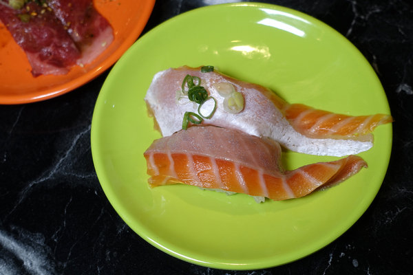 台北聚餐火鍋吃到飽-嗨蝦蝦百匯鍋物吃到飽，罐裝啤酒喝到飽，單點級水準火鍋吃到飽，頂級和牛、生蠔、盒裝冰品吃到飽