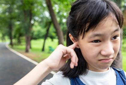 The link you have provided is for a Taiwanese website that may not be accessible to everyone. It’s recommended to provide a title that is relevant to the content of the news article and widely understandable. A suitable title for the news article could be: “The Connection Between Tinnitus and Vertigo with Dementia: Understanding Causes and Prevention”