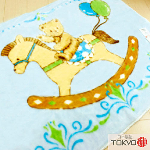 纖維內含尤加利樹製成天然成分n優良保溫效果,高吸放濕機能n質輕,觸感佳,防靜電處理