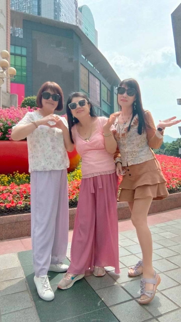 蔣家三朵花