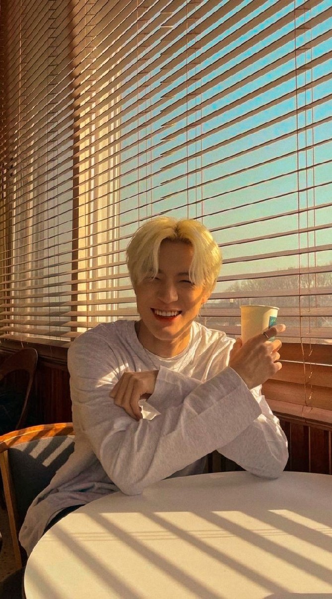 FULLPINKIES ୧ ˊ˗  ☁︎ ❝ OpenChat