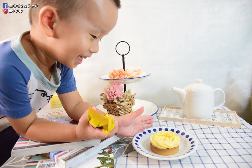 Cream Tea家常檸檬塔DSC_0602Liz開懷大笑看世界.JPG