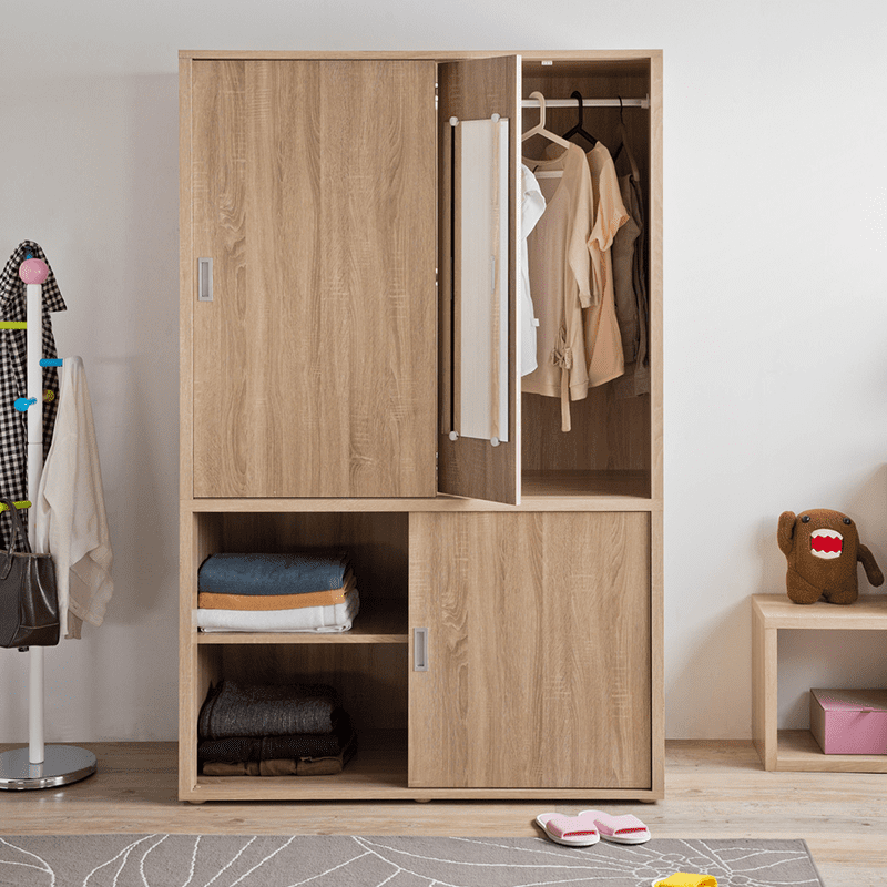 TZUMii多功能推門/開放式衣櫥，讓您更整齊有序整理環境！推門衣櫥上層有吊衣桿，上下共四格空間！門內特別設置了穿衣鏡，讓您在忙碌的早晨整理妝容時一氣呵成！開放式衣櫥，開放式設計，有效快速收納！層板可