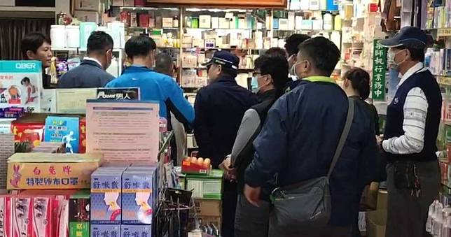 「口罩地下司令」GG了　大愛藥局遭檢察官搜查圍封鎖線