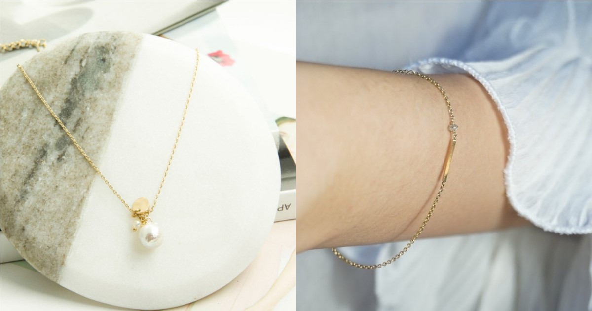 利用珍珠就能賦予飾品質感的設計印象，擁有珍珠細節的配件 4 選