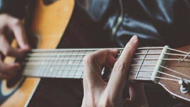 Buih zidan permadani chord jadi Kunci Gitar Buih zidan permadani chord jadi Chord Gitar