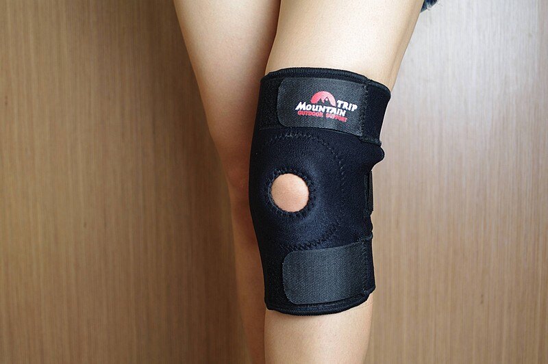 耀您館★山行Mountain一般型(3+1款)魔鬼粘式膝蓋護膝(彈性透氣)保護膝蓋護具運動護膝運動護具 適加強型護膝膝蓋護膝蓋護具運動護具運動護膝 適騎單車腳踏車滑板溜冰直排輪登山羽球騎車跳舞走路跑夜