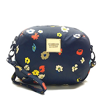 日系輕盈空氣感，澎澎造型超可愛可放iPhone 7 Plus！和男友約會，跟閨蜜喝下午茶都很可愛！也可當相機包！