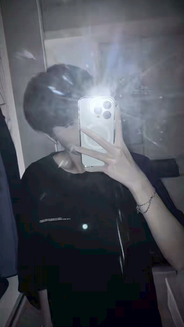 ੭﹕ ̊ ̟ ꒷꒦奕安粉丝群੭﹕ ̊ ̟ ꒷꒦❤︎