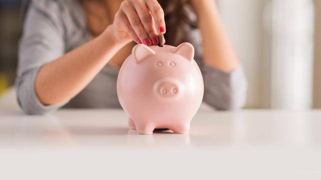 Coba buka rekening atau tabungan khusus untuk dana liburanmu.