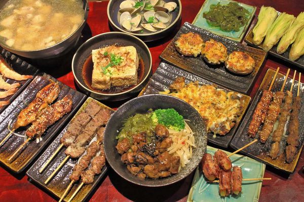 【蘆洲餐廳】黑炭燒烤本鋪-只要銅板價就能吃到高品質的燒烤店 【蘆洲餐廳】黑炭燒烤本鋪-只要銅板價就能吃到高品質的燒烤店