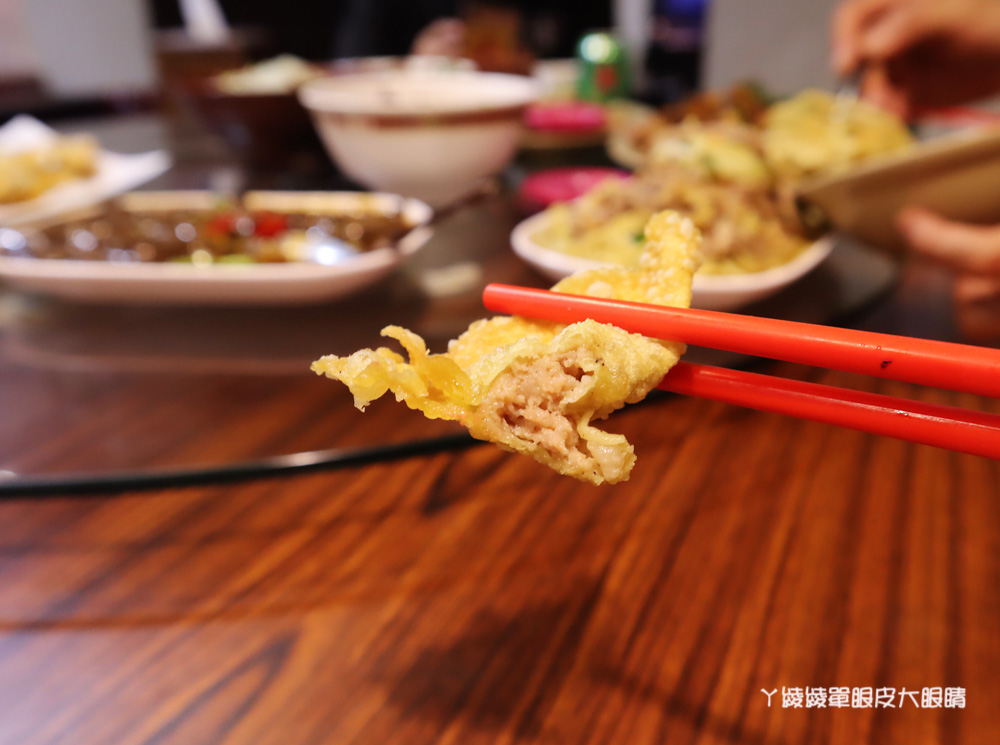 新竹美食推薦廟口鴨香飯！城隍廟口人氣美食小吃，必吃炒鴨血、炸餛飩、炒三杯鴨肉