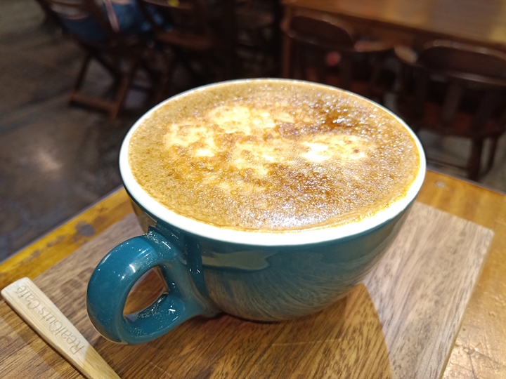 OPPO R15 / R15+ 開箱動手玩，AI 智慧拍照讓照片更容易變好看