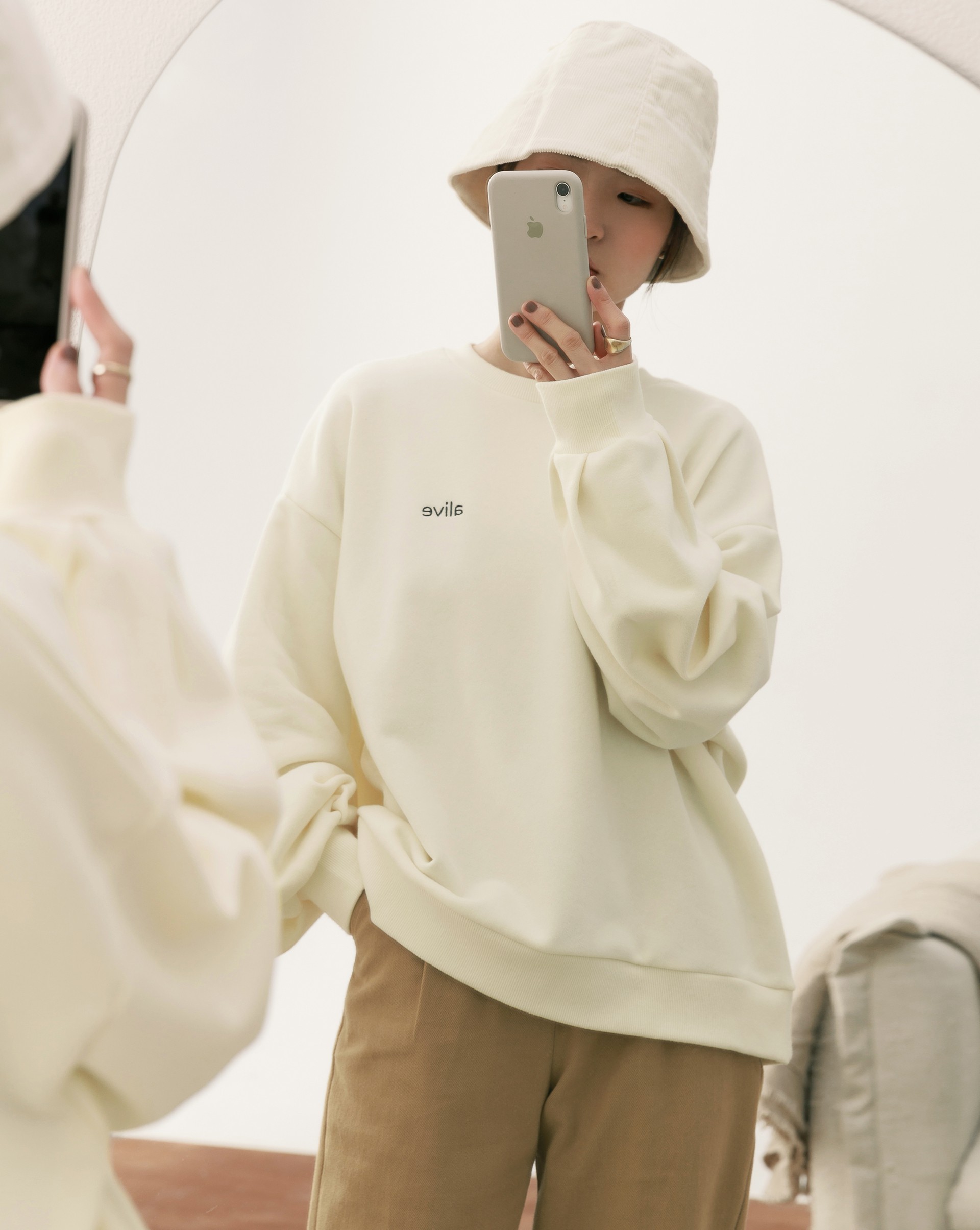 Meierq+PROJECT.M 袖打摺小標語大學T