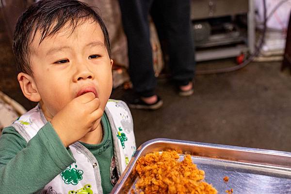 【桃園美食】胖子肉鬆順味香肉類大王-隱身在市場裡40年老字號肉鬆肉乾名店