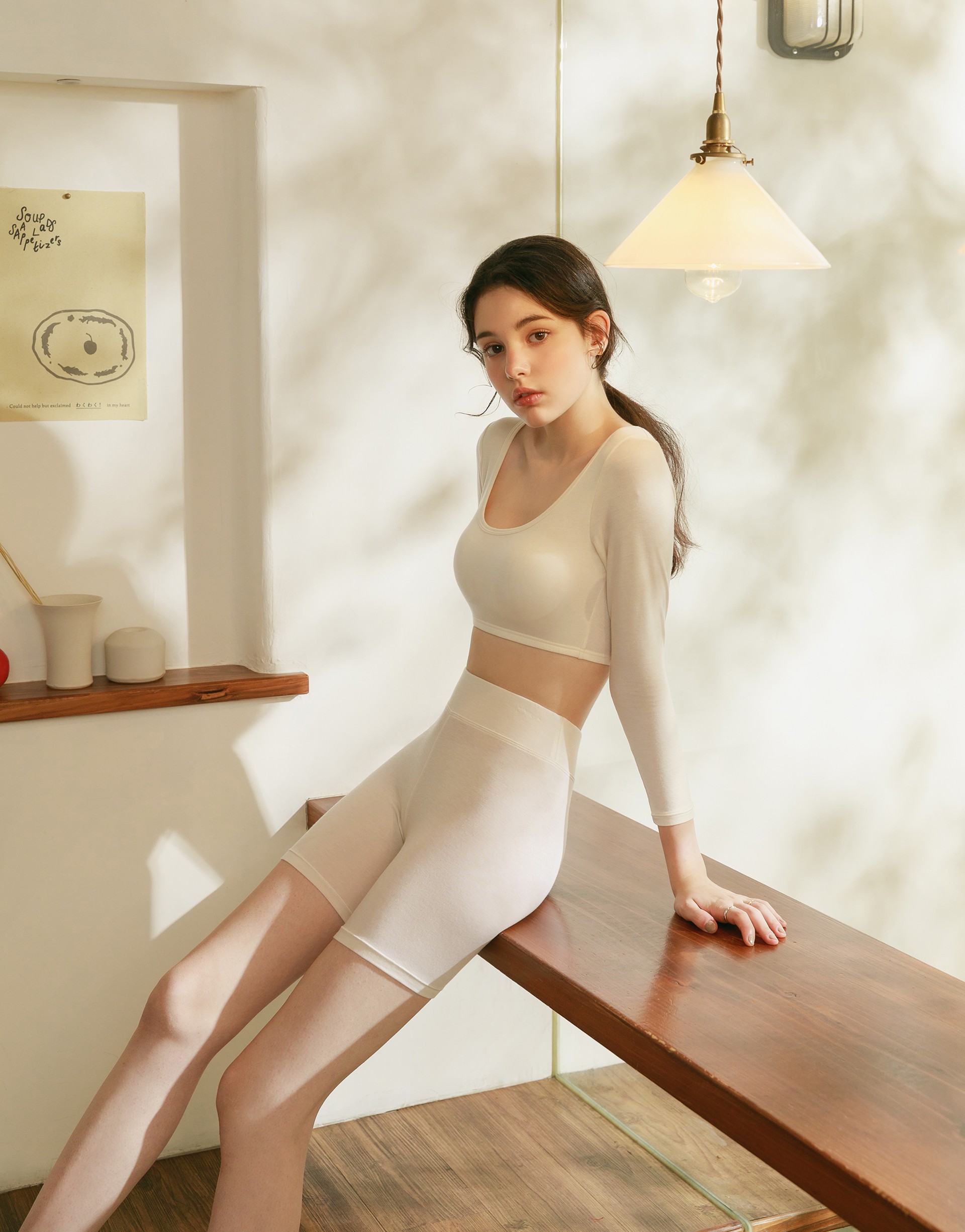 MIT 大U領短版保暖發熱衣BRATOP-PAZZO