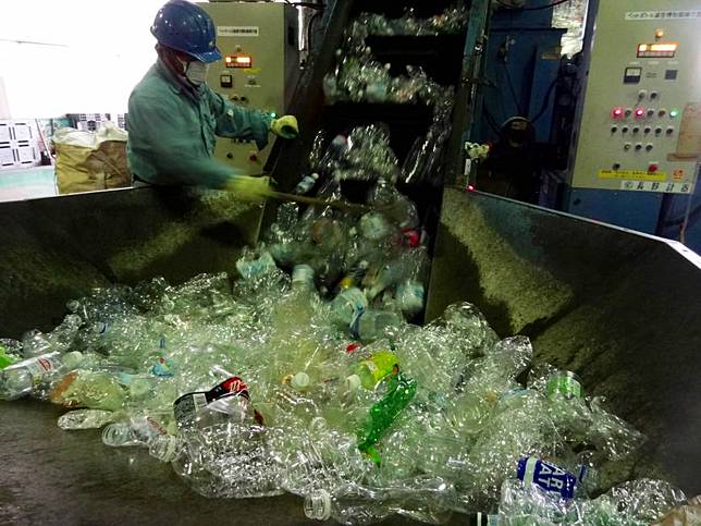 10 Foto Proses Daur Ulang Sampah di Tokyo, Hasil Akhirnya Tak Disangka