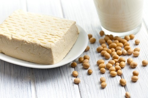 離乳食期の豆腐はいつから 離乳食初期 中期 後期で食べられるレシピご紹介